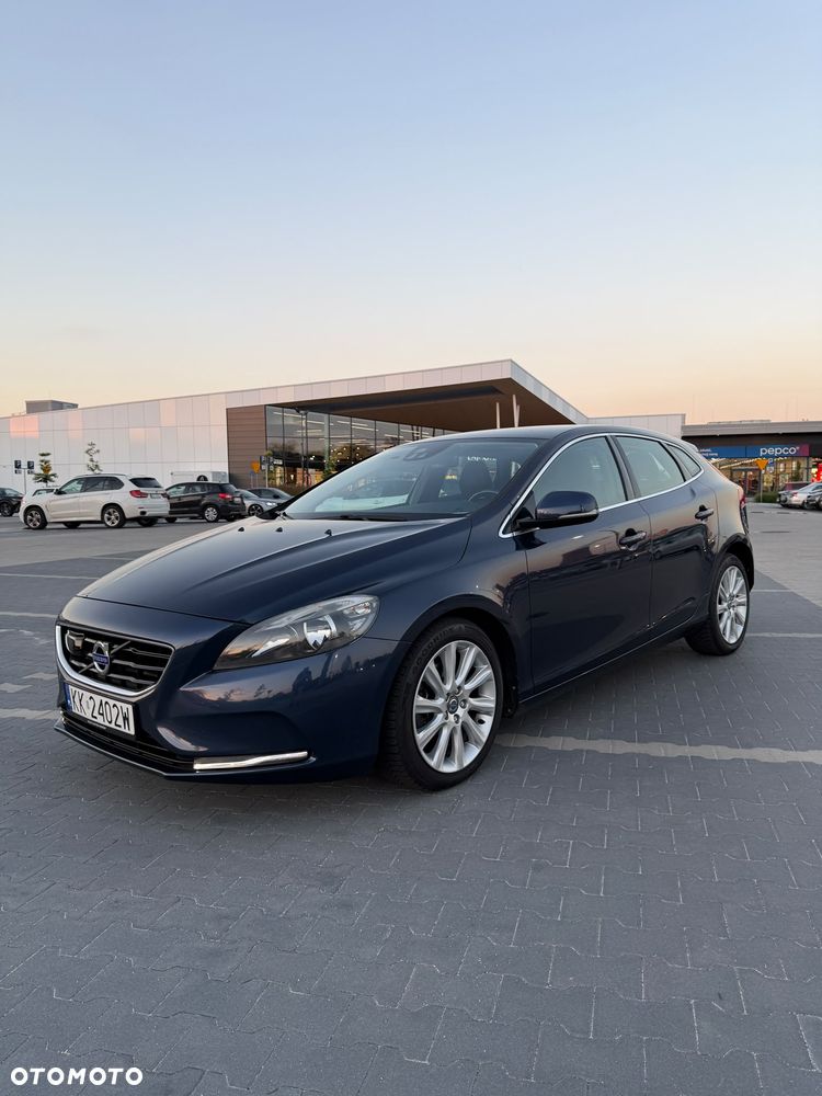 Volvo V40 D2 Summum - 11