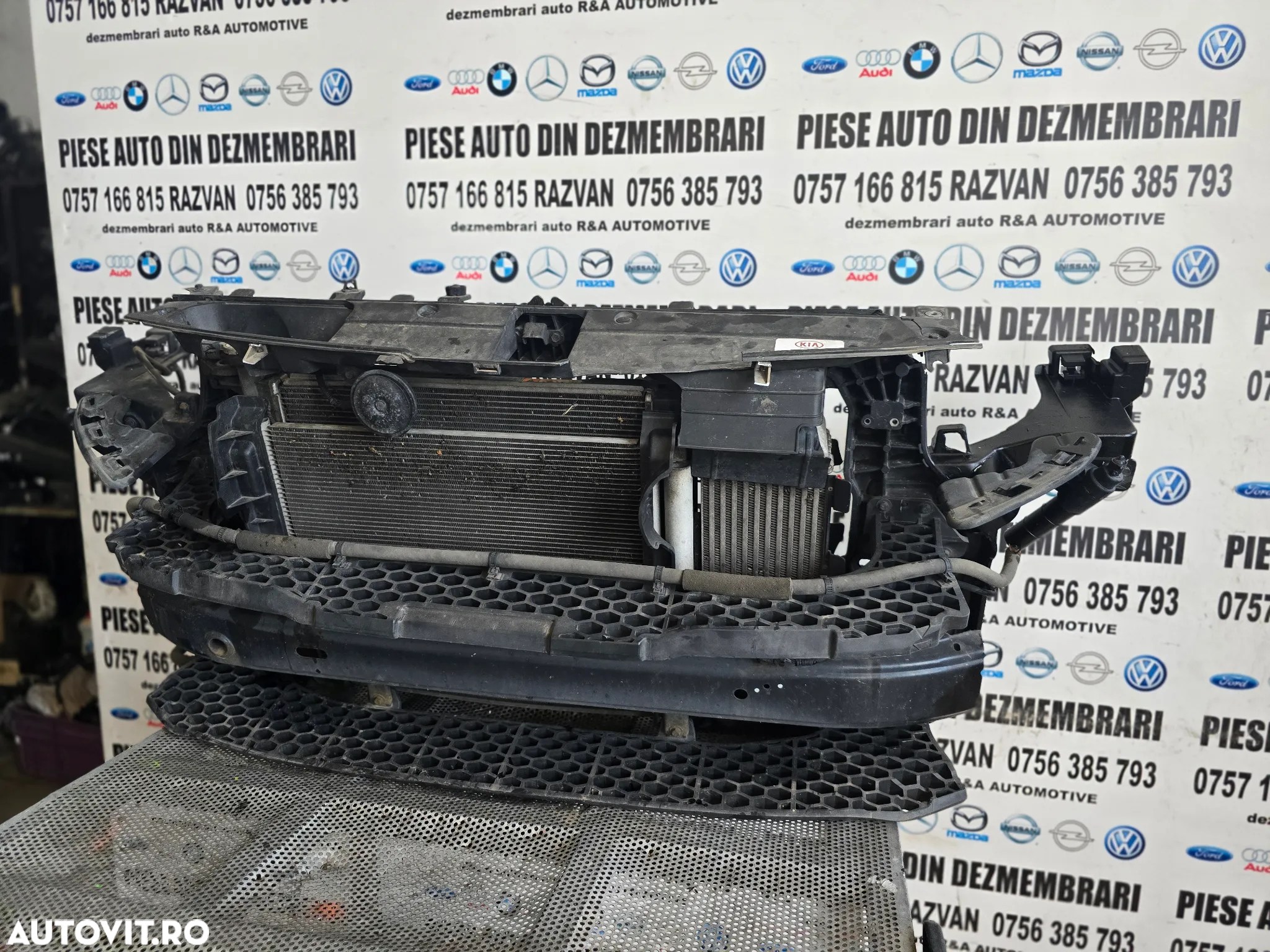 Trager Calandru Fata Complet Radiator Termocupla Armatura Ka Sportage 2010-2015 2.0 Crdi Manual - 2