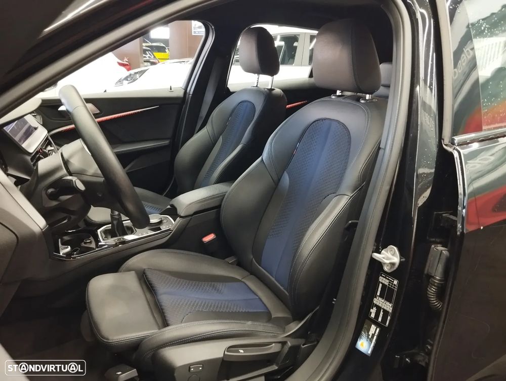 BMW 116 d Pack M - 15