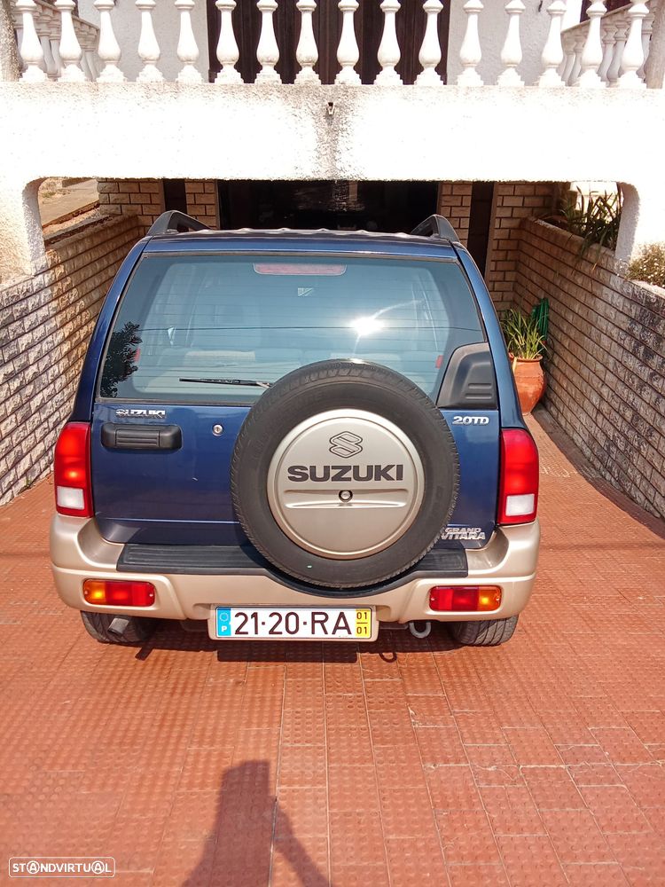 Suzuki Grand Vitara Metal Top 2.0 TDi - 12