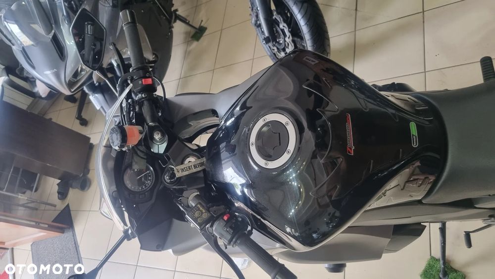 Kawasaki Z - 8