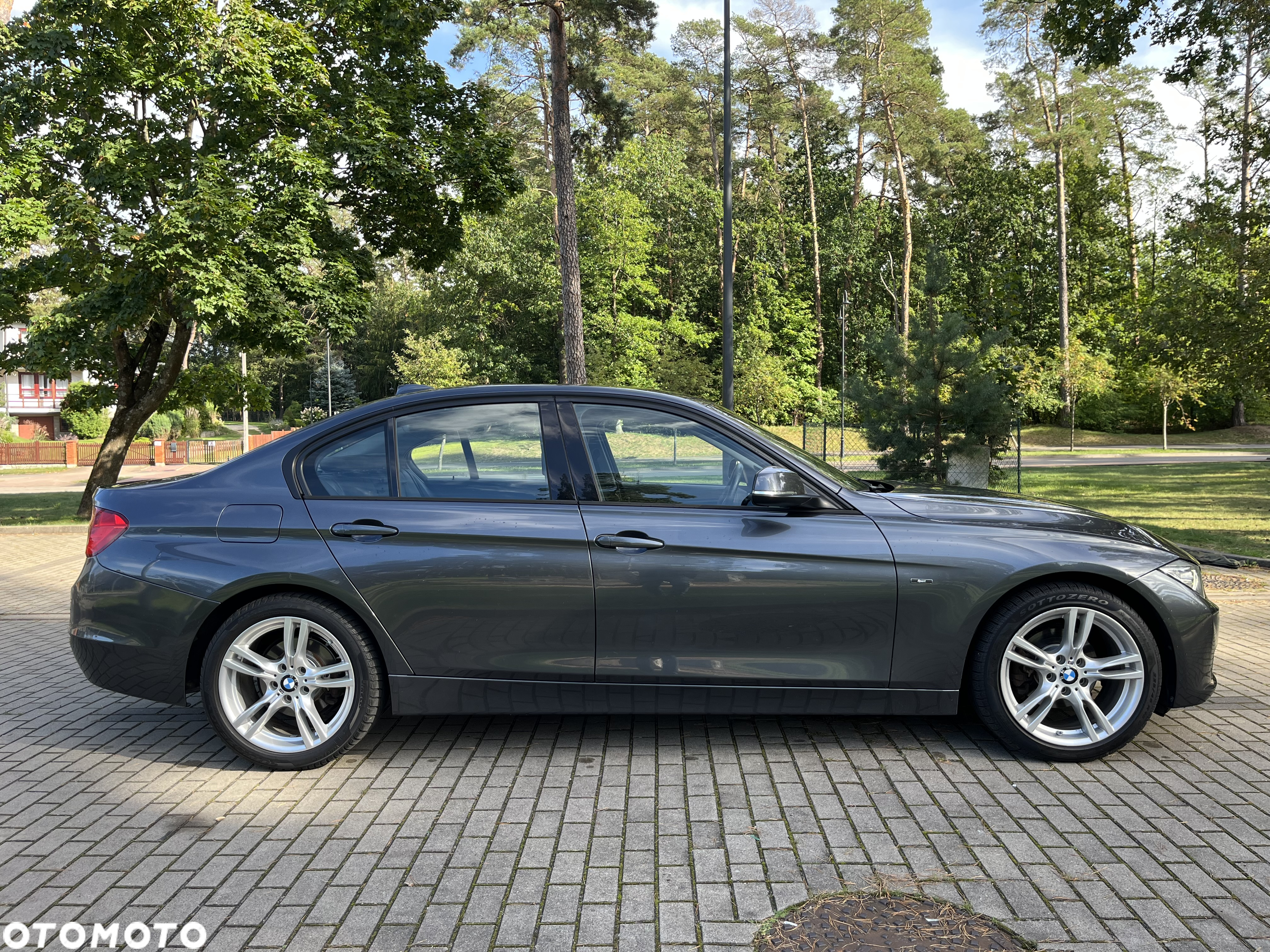 BMW Seria 3 318d Touring Sport Line - 4
