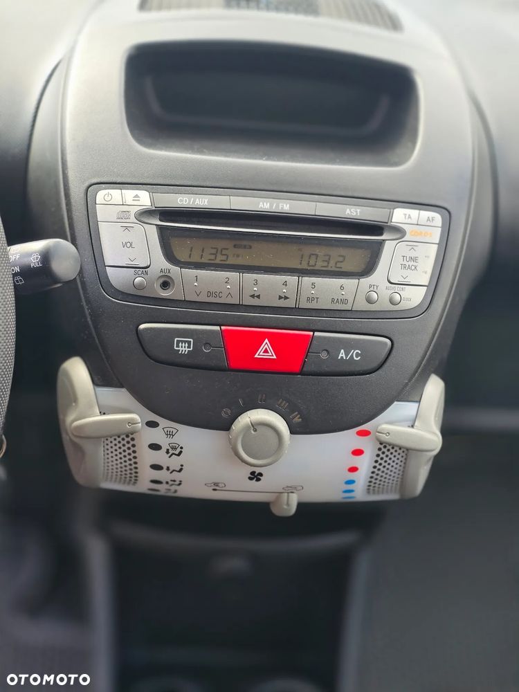 Toyota Aygo - 13