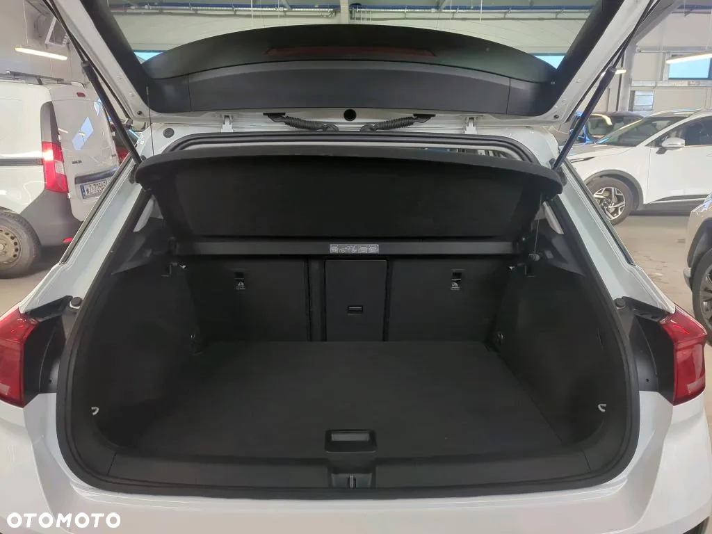 Volkswagen T-Roc - 14