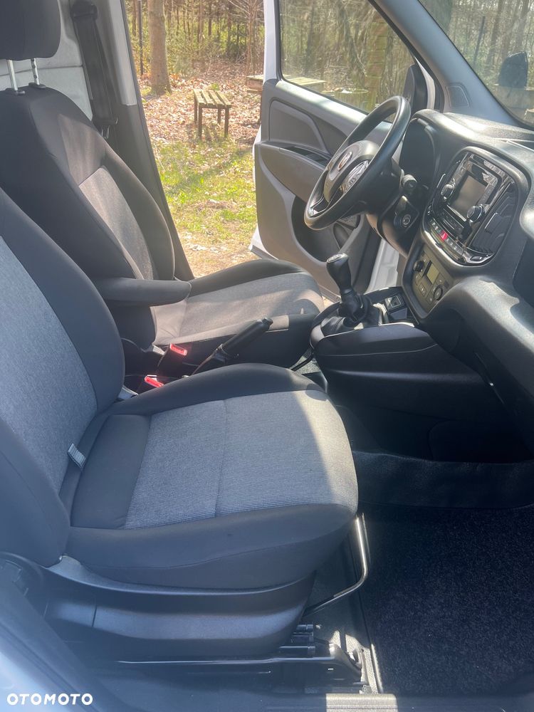 Fiat DOBLO - 22