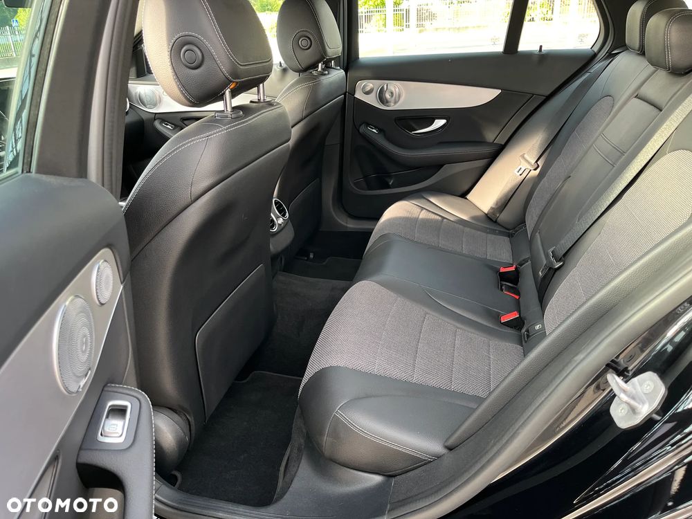 Mercedes-Benz Klasa C 300 de 9G-TRONIC Avantgarde - 28