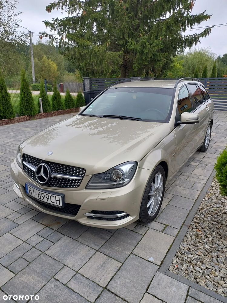 Mercedes-Benz Klasa C 200 CGI BlueEff Avantgarde - 1