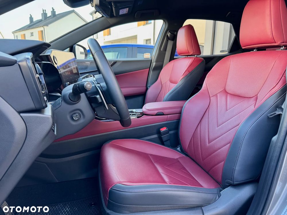 Lexus NX 350h Omotenashi AWD - 9