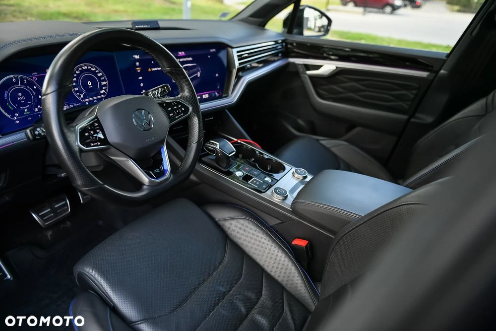 Volkswagen Touareg - 19
