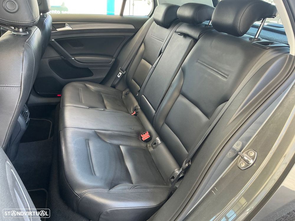 VW Golf - 17