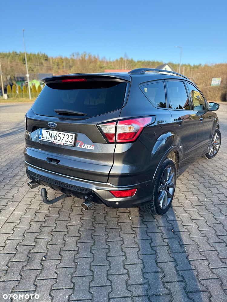 Ford Kuga - 10