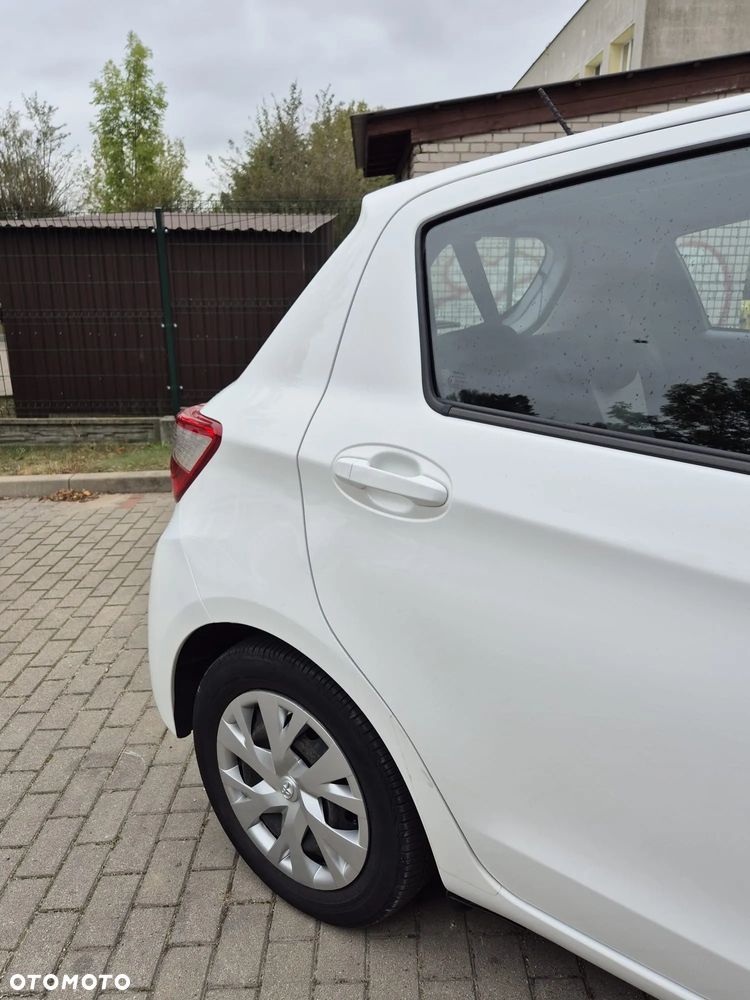 Toyota Yaris 1.5 Premium - 26