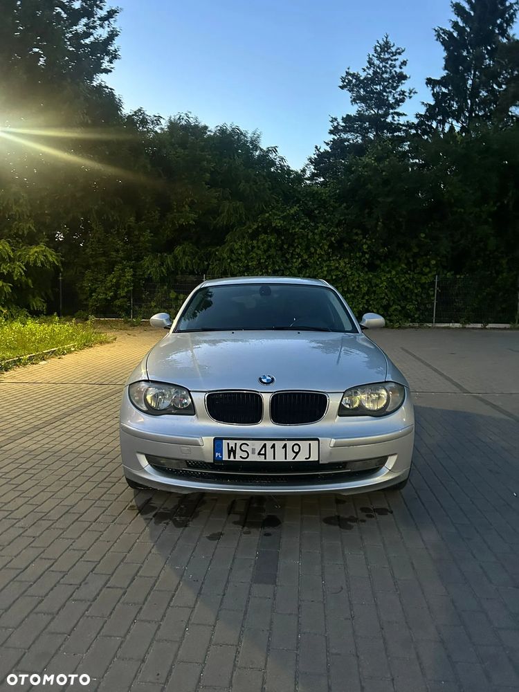 BMW Seria 1 120d DPF Edition Sport - 24