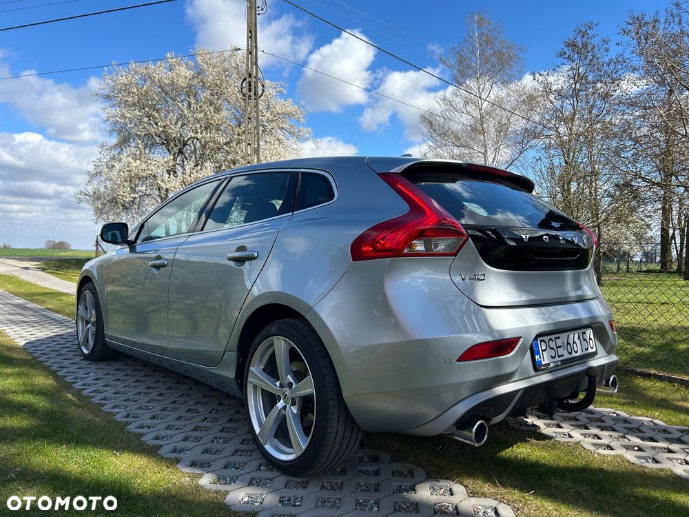 Volvo V40 D4 Drive-E R-Design Momentum - 2
