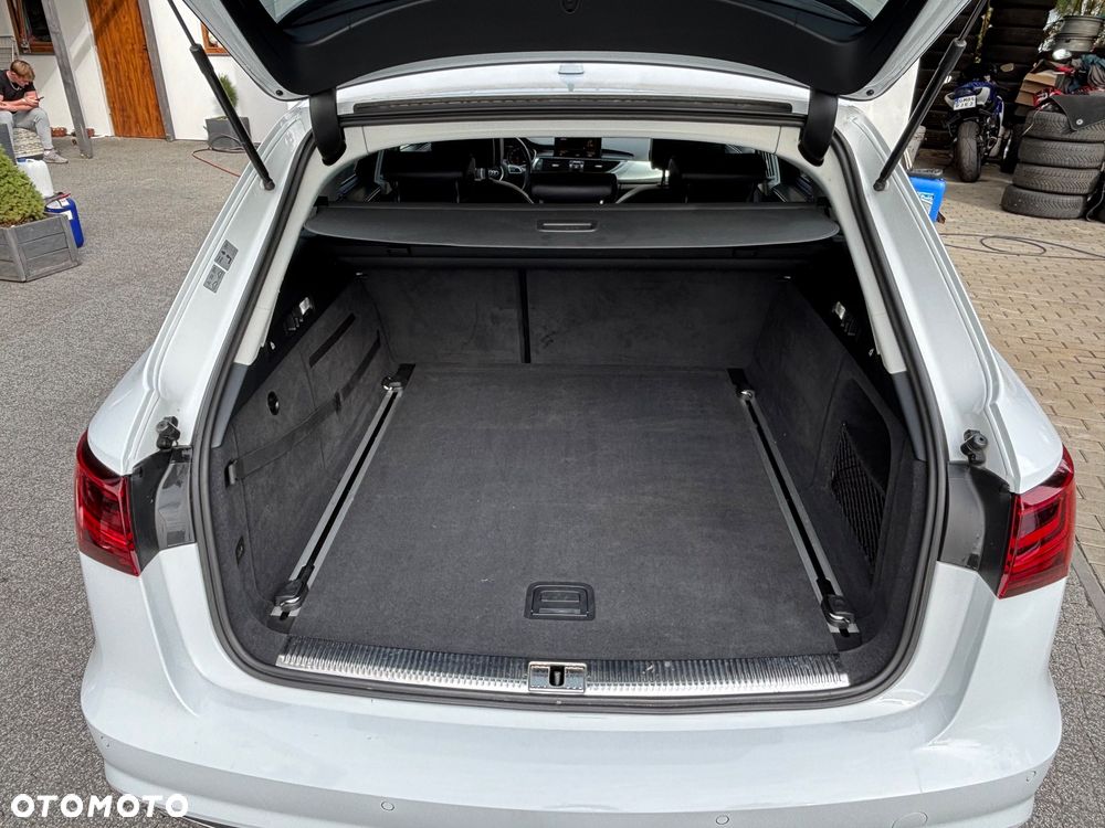 Audi A6 Avant 2.0 TDI Ultra S tronic - 32