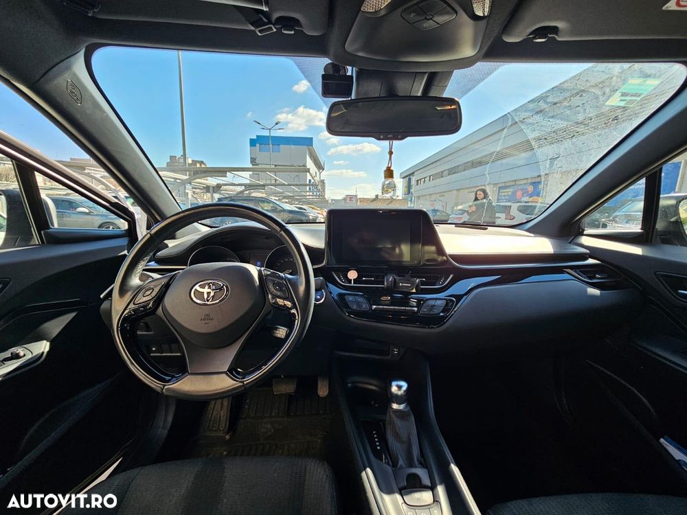 Toyota C-HR - 21