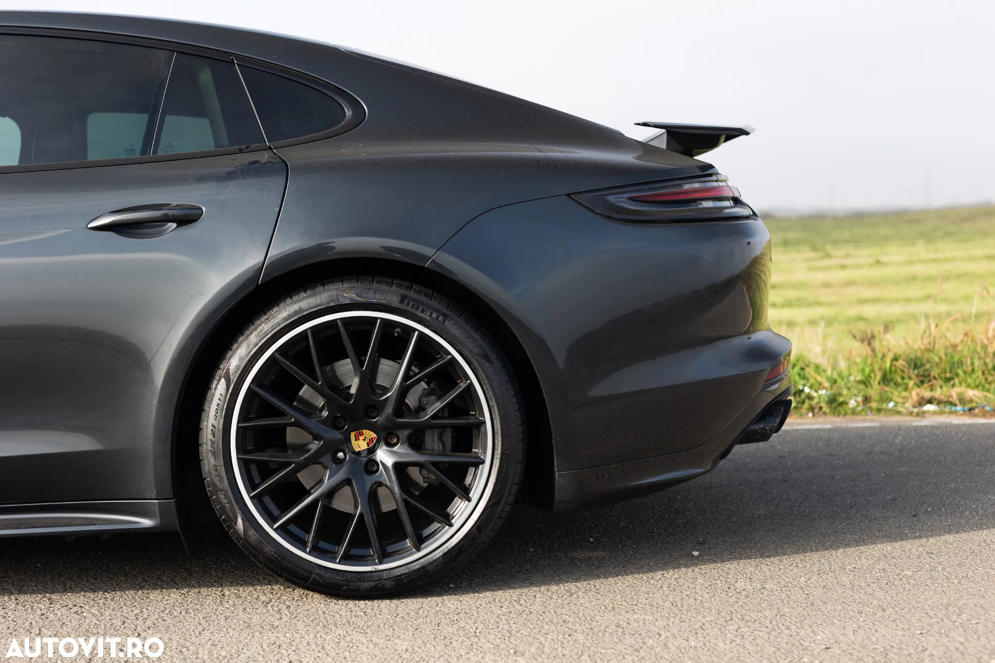 Porsche Panamera 4S - 8