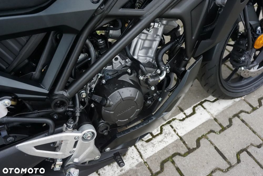 Honda CB - 21