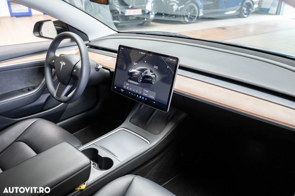 Tesla Model 3 Long Range AWD Premium - 30