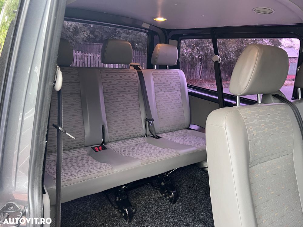 Volkswagen Transporter - 12
