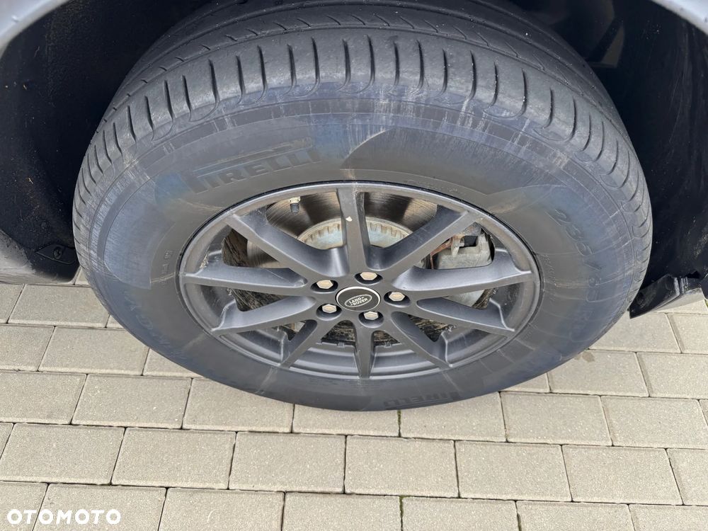 Land Rover Discovery Sport - 39