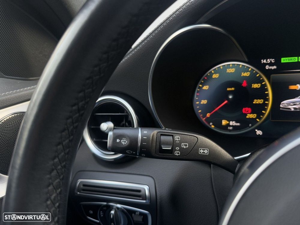 Mercedes-Benz C 300 e AMG Line - 33