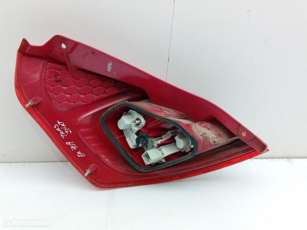 Farolim direito FORD Fiesta VI (CB1, CCN) - 2