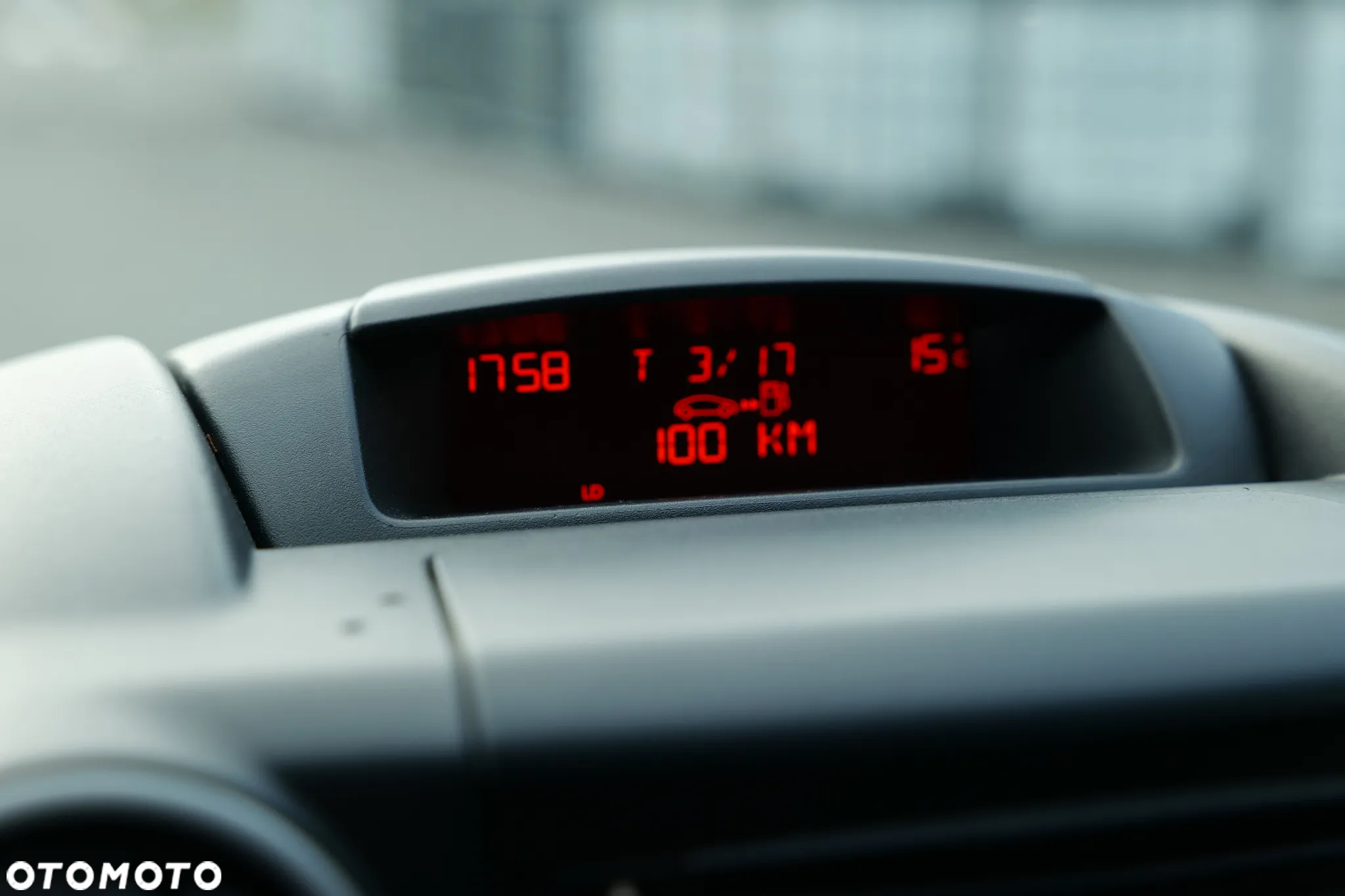 Citroën BERLINGO - 19