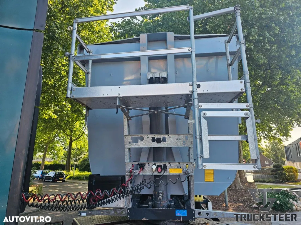 Schmitz Cargobull SGF S3 - 2