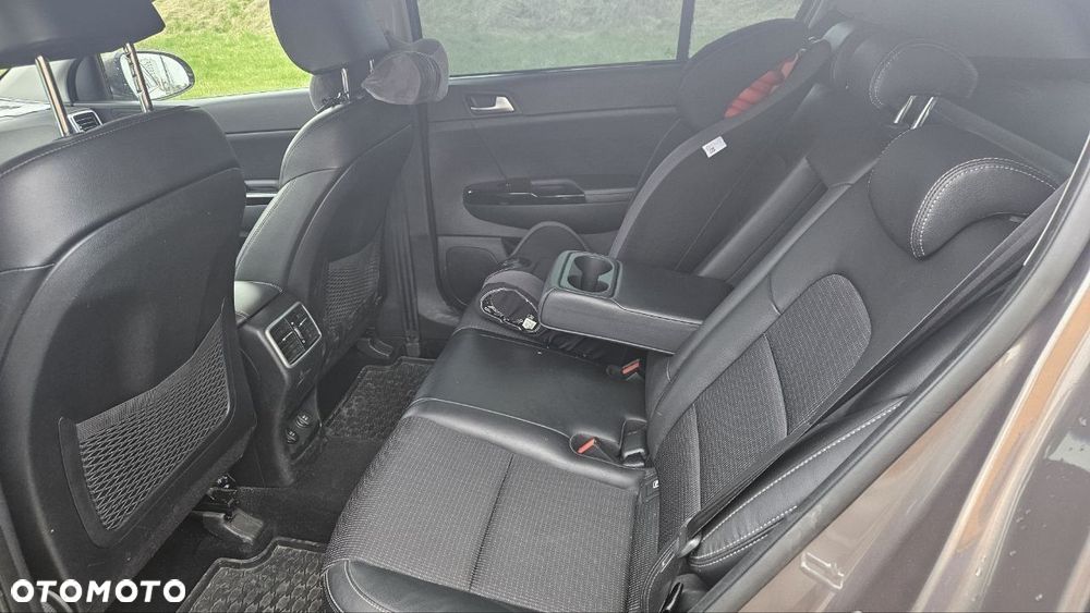 Kia Sportage 1.6 T-GDI Business Line 2WD - 17