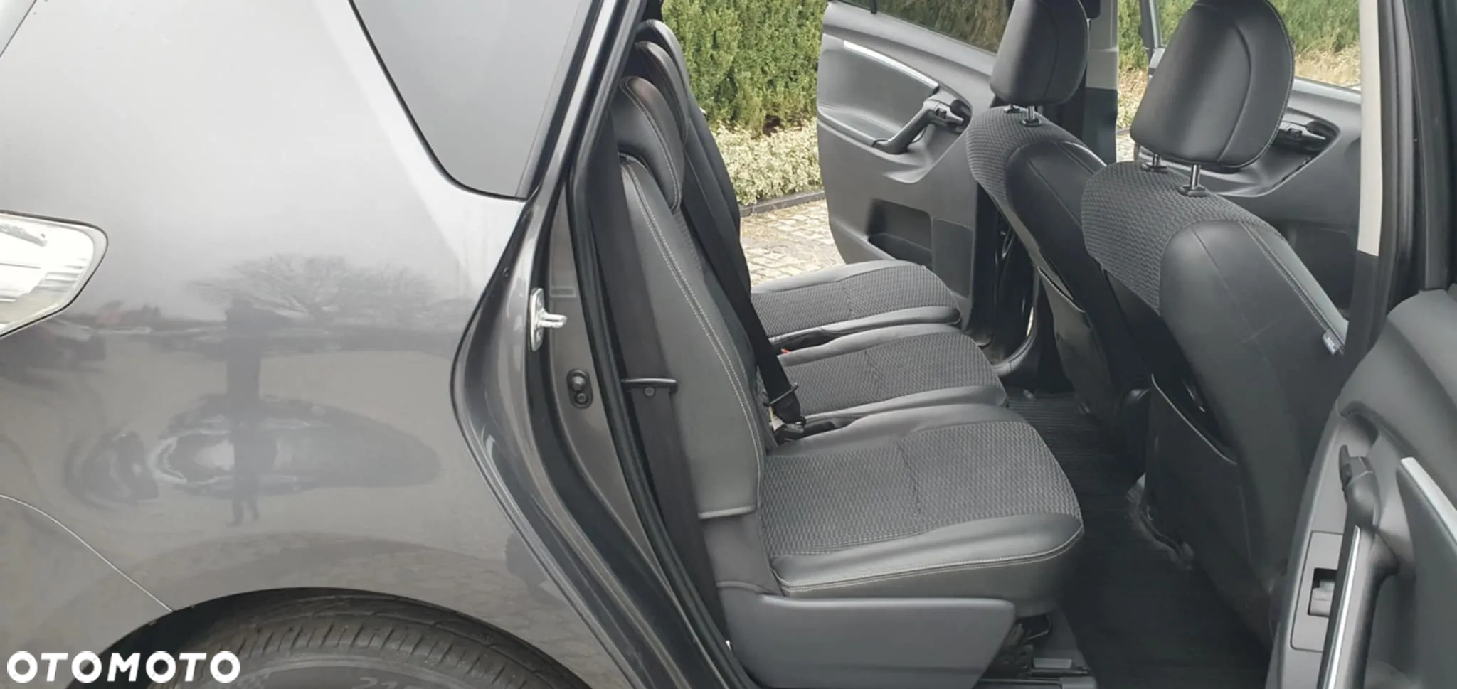 Toyota Verso 1.8 Premium 7os EU6 - 32