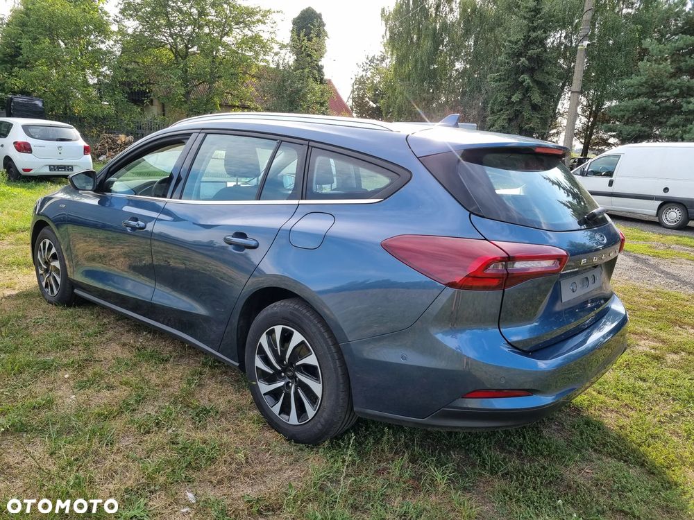 Ford Focus 1.5 EcoBlue STart-Stopp-System TITANIUM - 2