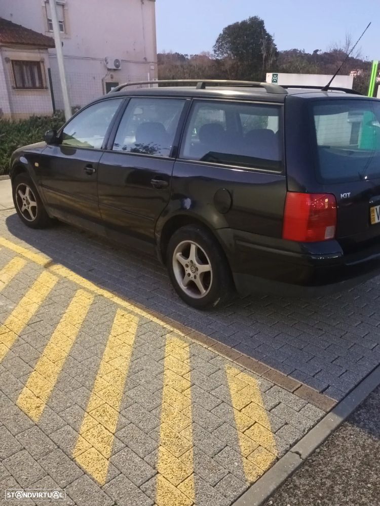 VW Passat Variant - 9