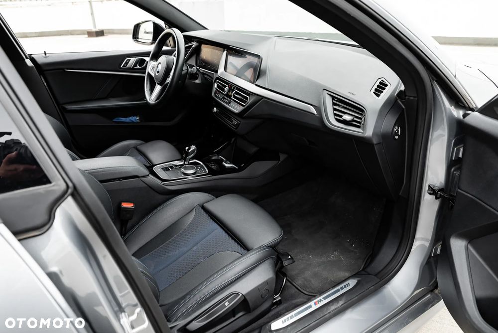BMW Seria 2 218i - 39