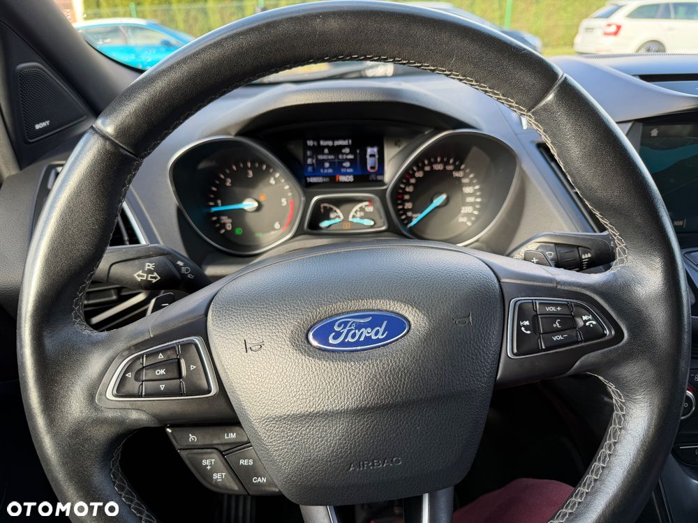 Ford Kuga 2.0 TDCi 4x4 ST-Line - 19
