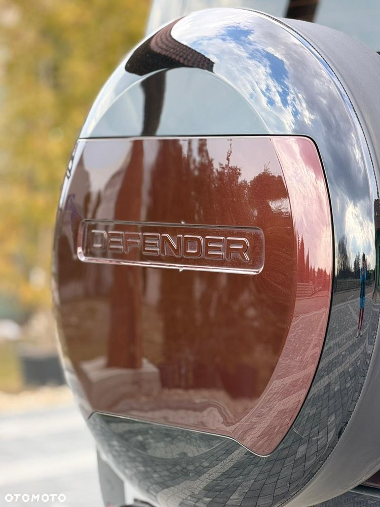 Land Rover Defender - 5