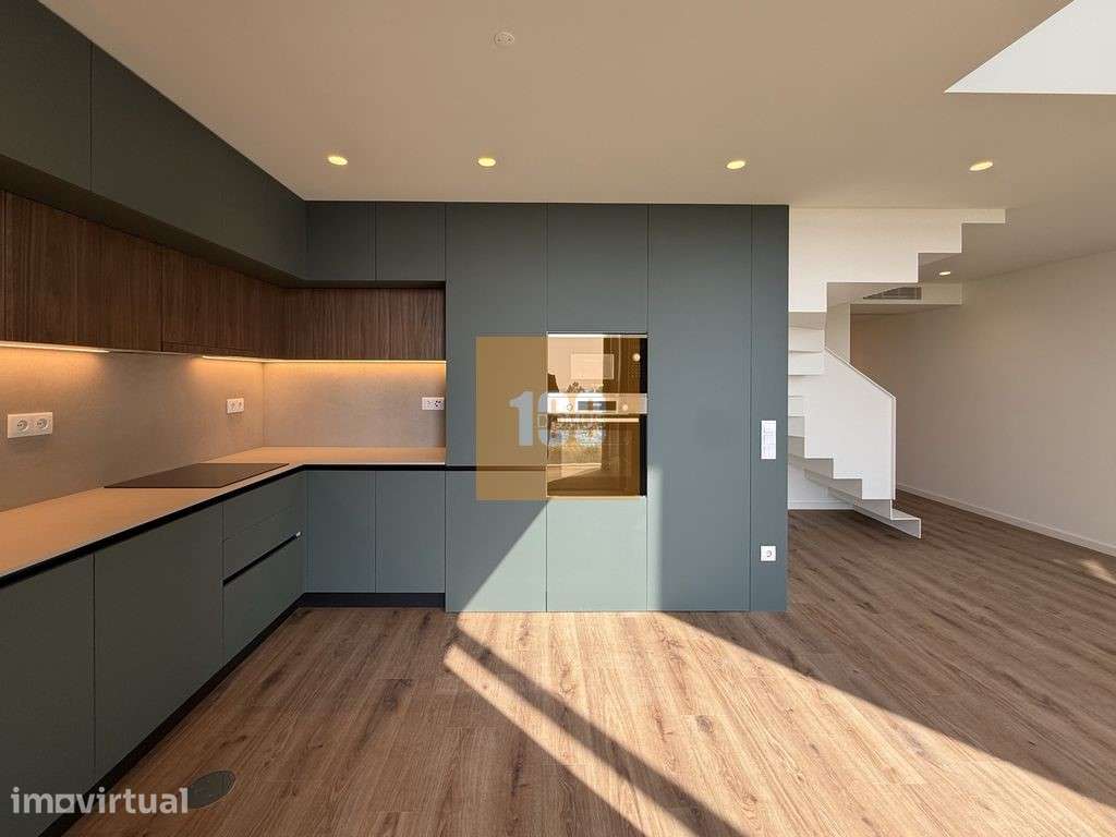 T2 duplex com varanda e garagem em Gaia - Grande imagem: 5/35