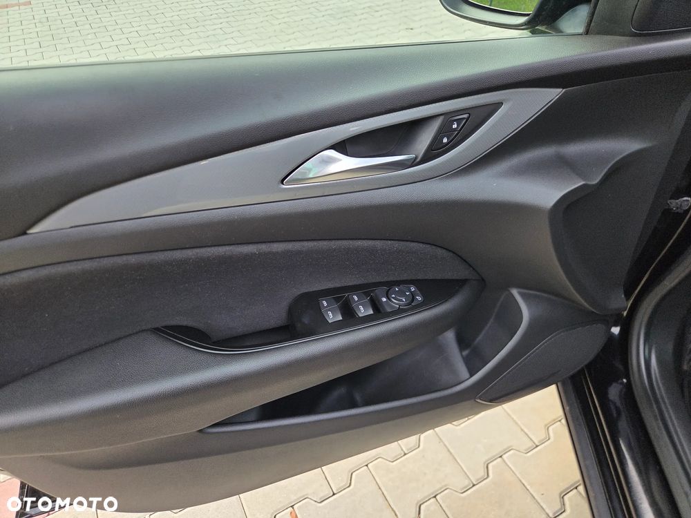Opel Insignia 1.5 T Innovation S&S Eco - 22