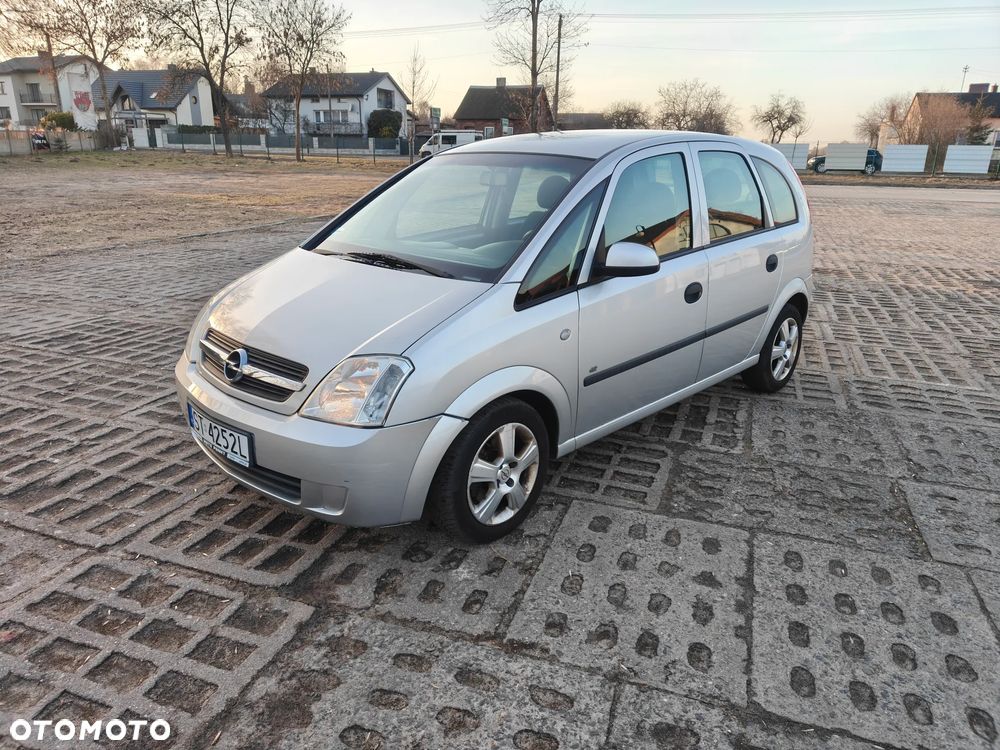 Opel Meriva 1.6 16V Essentia Easytronic - 1