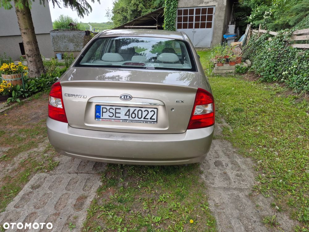 Kia Cerato - 9
