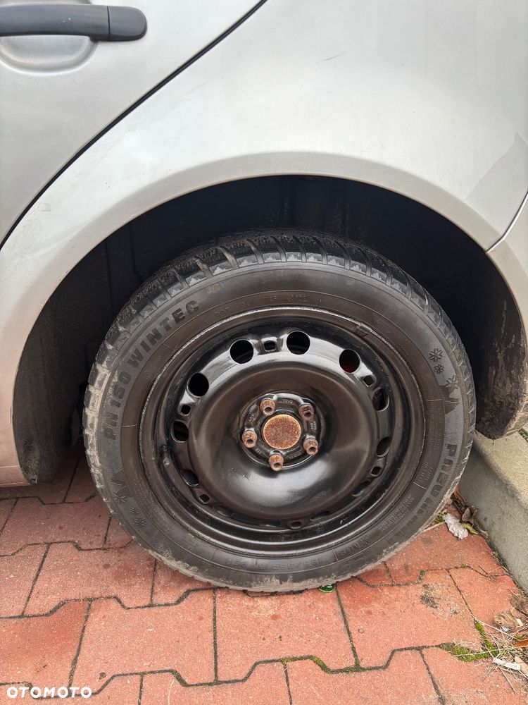 Volkswagen Golf - 14