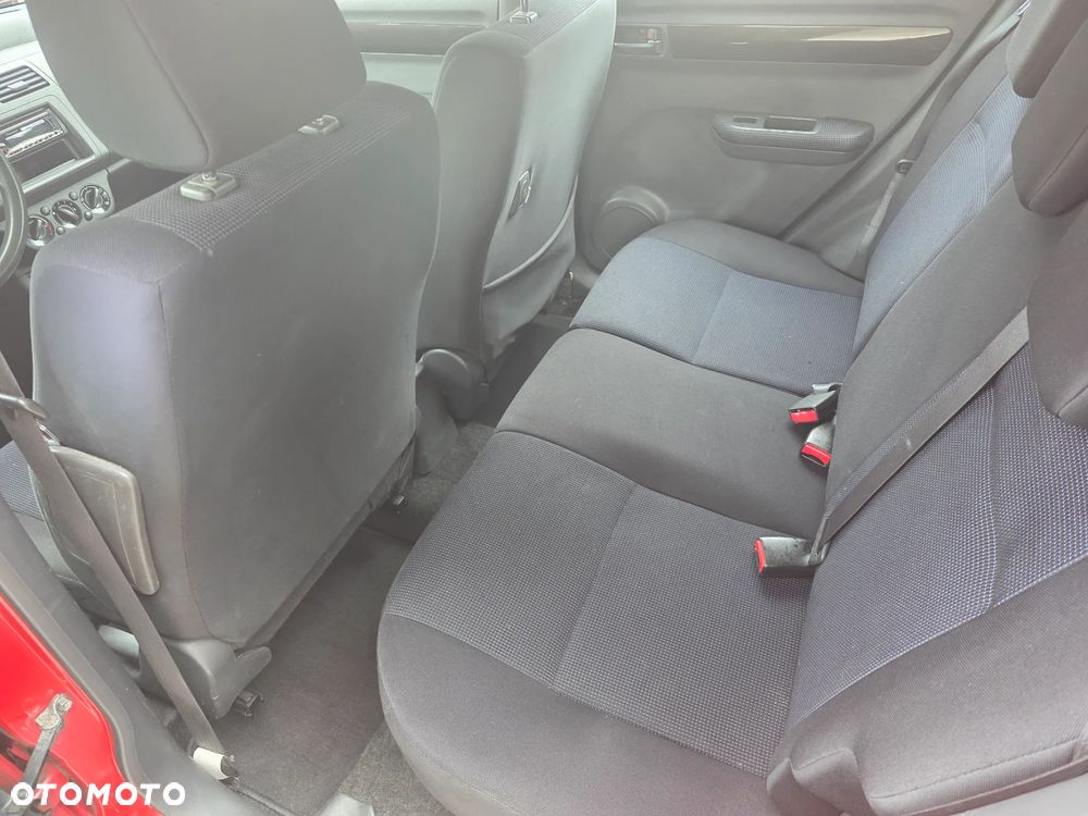 Suzuki Swift 1.3 Club dance - 14