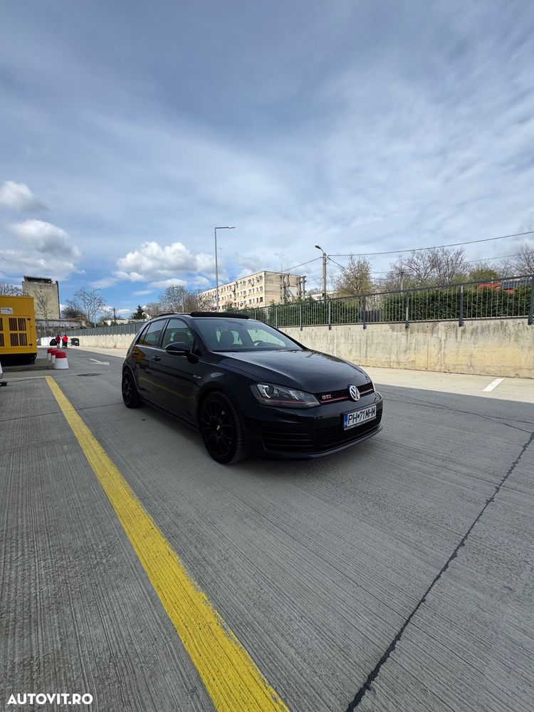 Volkswagen Golf 2.0 TSI BMT DSG GTI Performance - 2