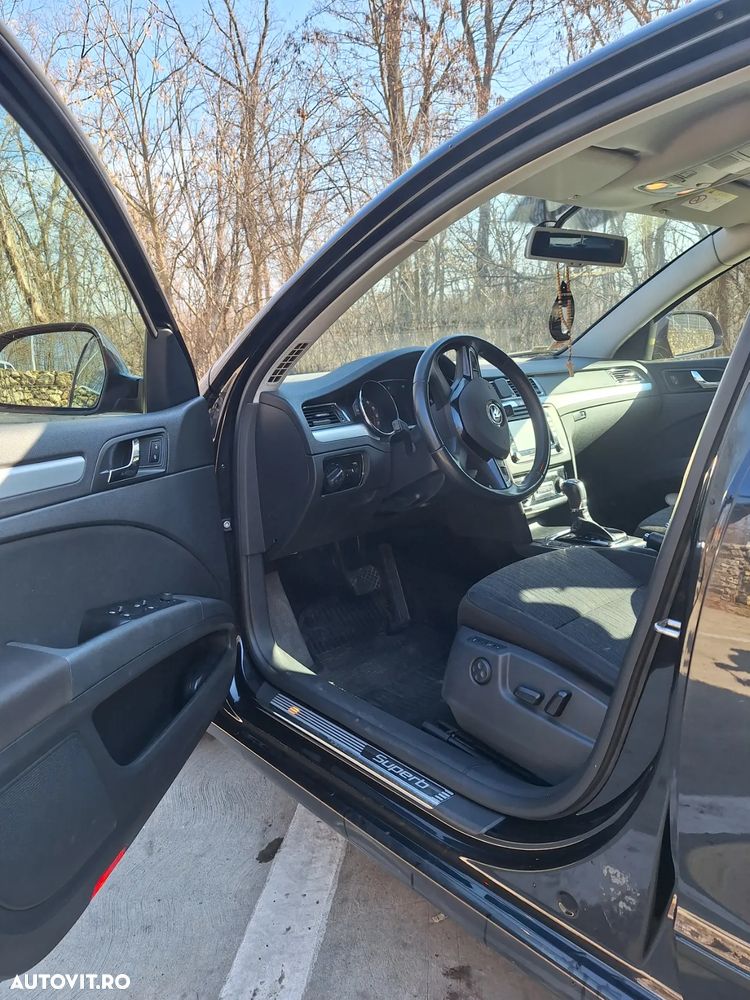 Skoda Superb 2.0 TDI 4X4 Elegance - 7