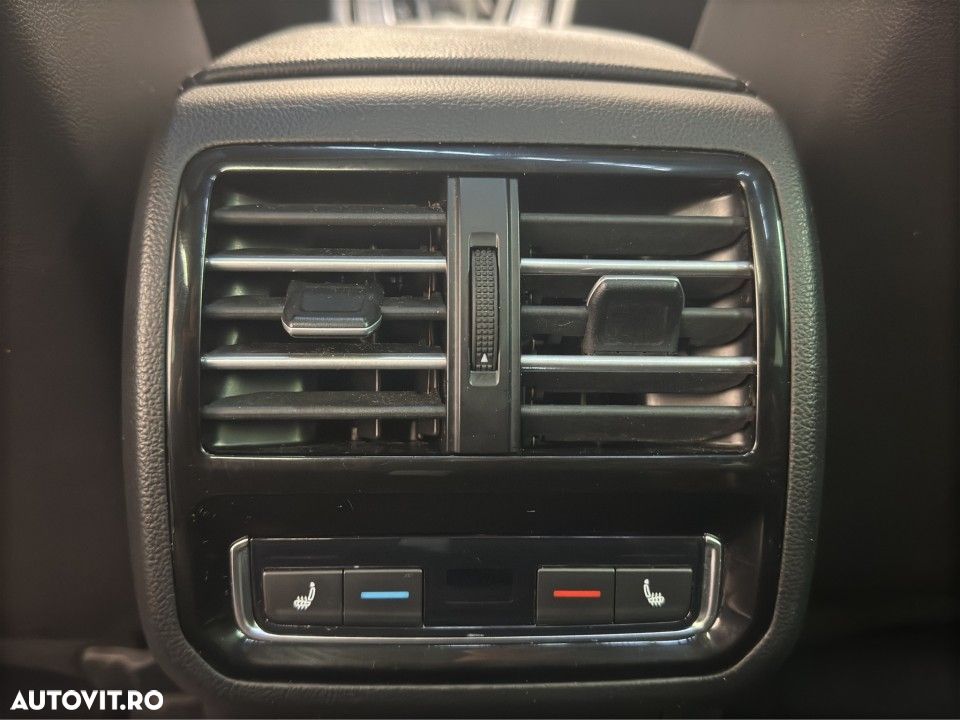 Volkswagen Passat - 21