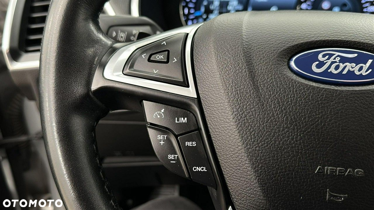 Ford Galaxy - 23