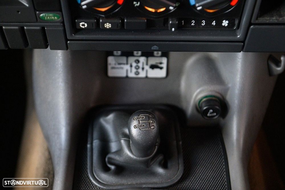 Land Rover Discovery 2.5 TDi - 41