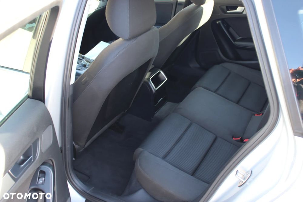 Audi A4 ver-avant-2-7-tdi-dpf-multitronic-ambition - 11