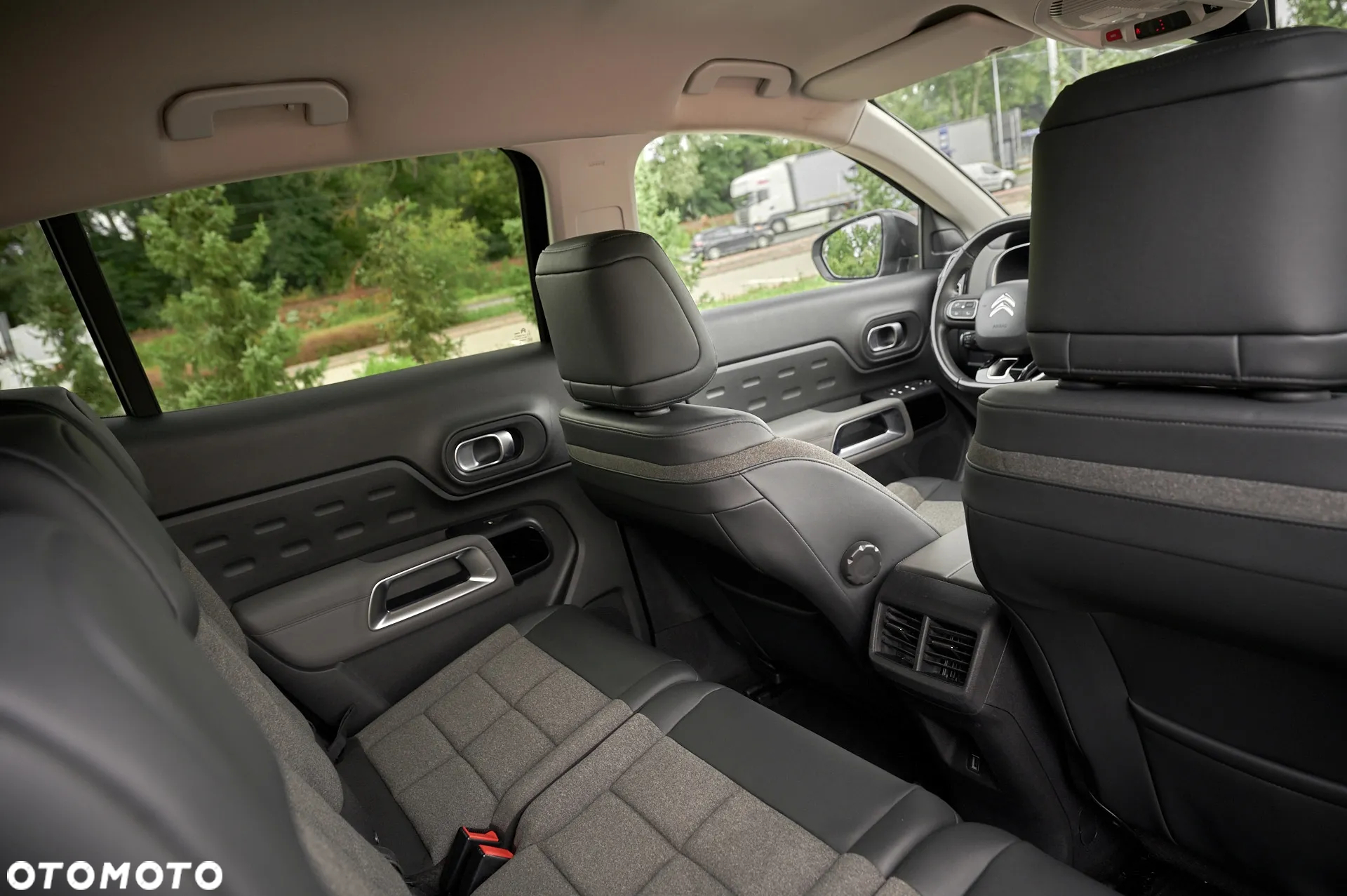 Citroën C5 Aircross 1.2 PureTech Live - 25