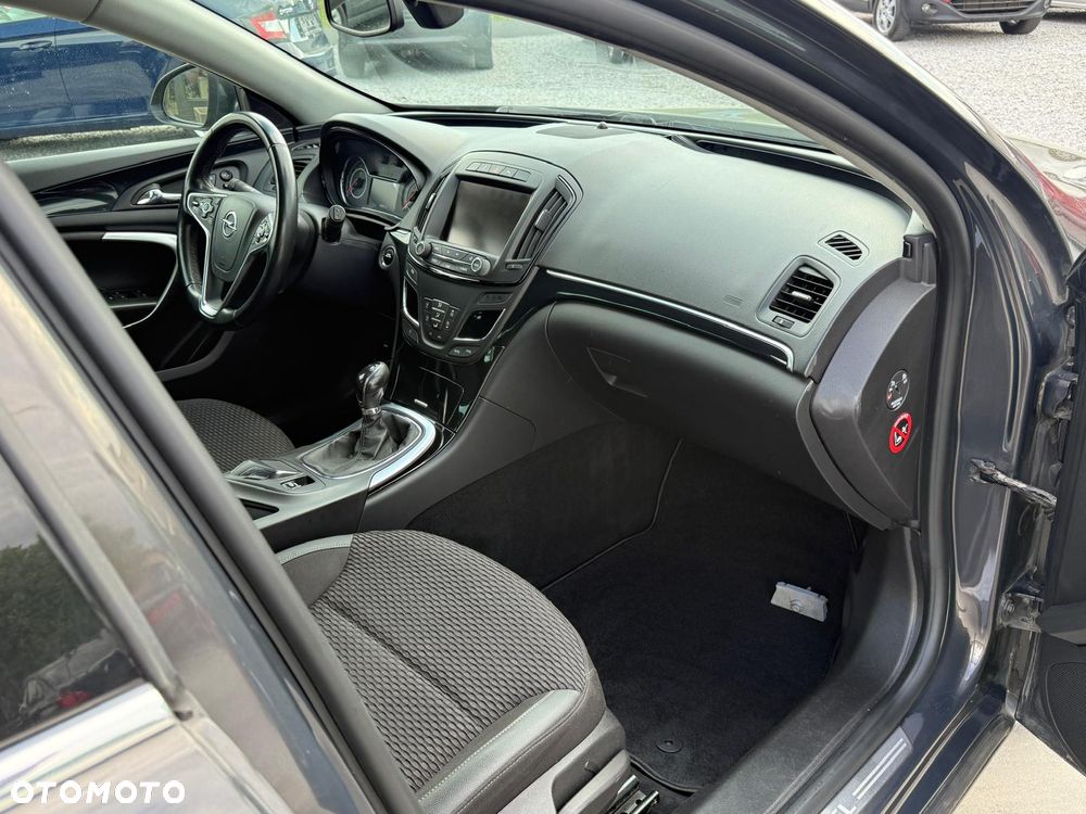 Opel Insignia - 11